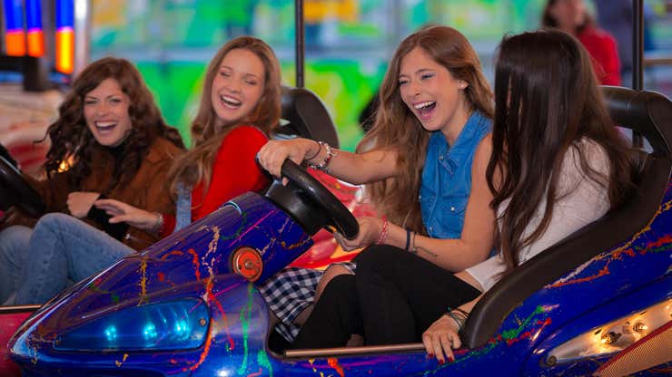 Image for These Theme Parks Now Require Tweens and Teens to Have Adult Supervision