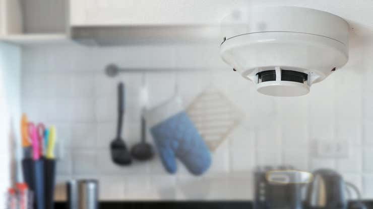 Image for The Best Ways to Stop Your Smoke Detector From Going Off While Cooking